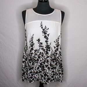 EUC WHBM Sz M adorable top. Polyester, Like new.